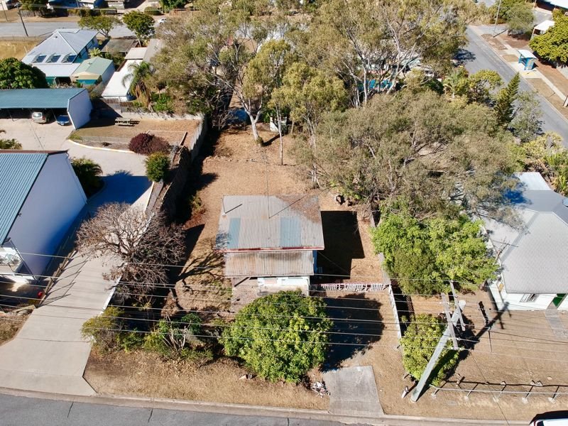 Photo - 36 Elizabeth Street, South Gladstone QLD 4680 - Image 3