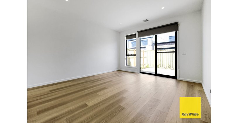 Photo - 36 Elmhurst Avenue, Aintree VIC 3336 - Image 8