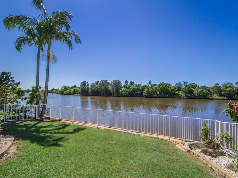 Photo - 36 Emerton Crescent, Robina QLD 4226 - Image 16