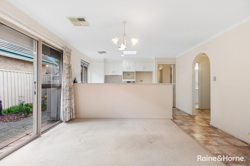 Photo - 36 Epsilon Close, Woodcroft SA 5162 - Image 2