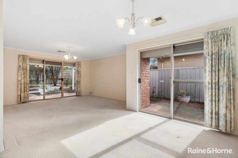 Photo - 36 Epsilon Close, Woodcroft SA 5162 - Image 4