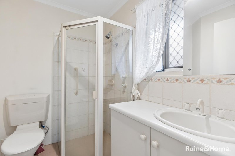 Photo - 36 Epsilon Close, Woodcroft SA 5162 - Image 7
