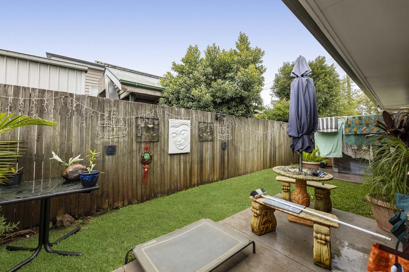 Photo - 36 Esmond Street, Rockville QLD 4350 - Image 18