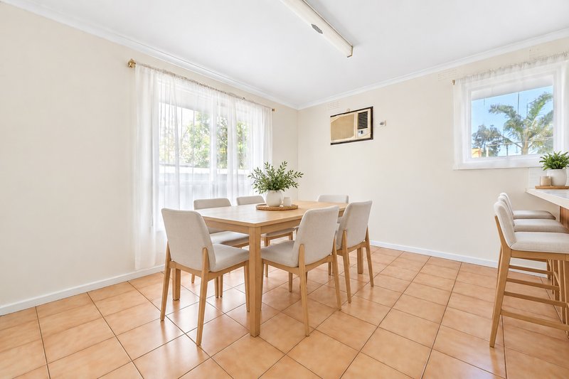 Photo - 36 Ester Crescent, Clayton South VIC 3169 - Image 4
