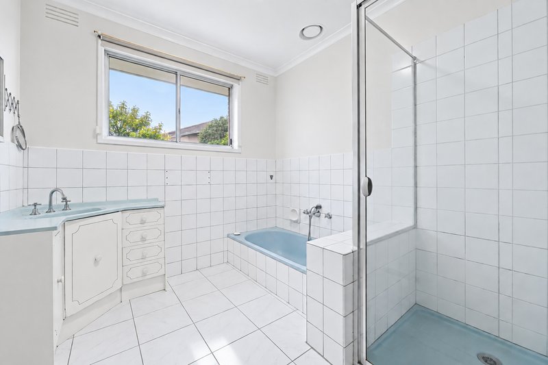 Photo - 36 Ester Crescent, Clayton South VIC 3169 - Image 7