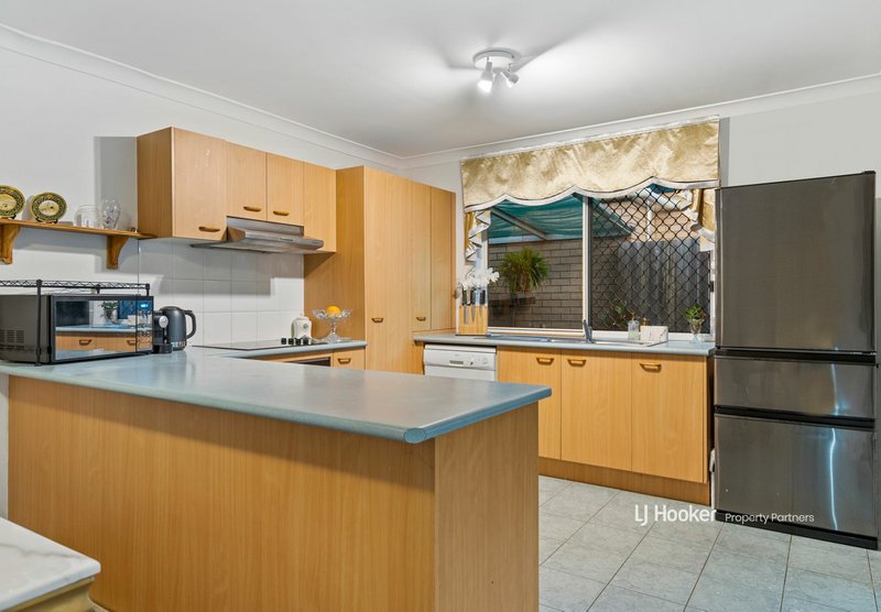 Photo - 36 Eucalyptus Crescent, Runcorn QLD 4113 - Image 8