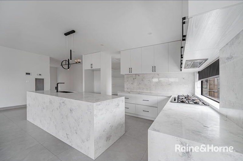 Photo - 36 Falconer Drive, Mickleham VIC 3064 - Image 4