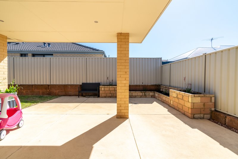 Photo - 36 Firebrand Grove, Baldivis WA 6171 - Image 19