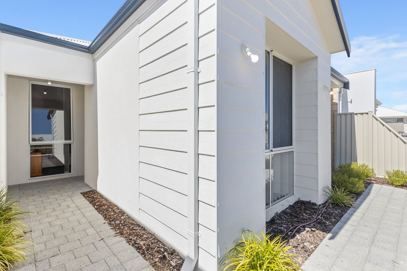 Photo - 36 Flotilla Lane, Alkimos WA 6038 - Image 25