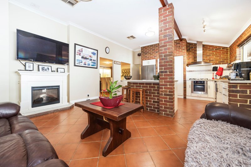 Photo - 36 Fowey Loop, Mindarie WA 6030 - Image 10