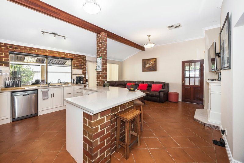 Photo - 36 Fowey Loop, Mindarie WA 6030 - Image 11