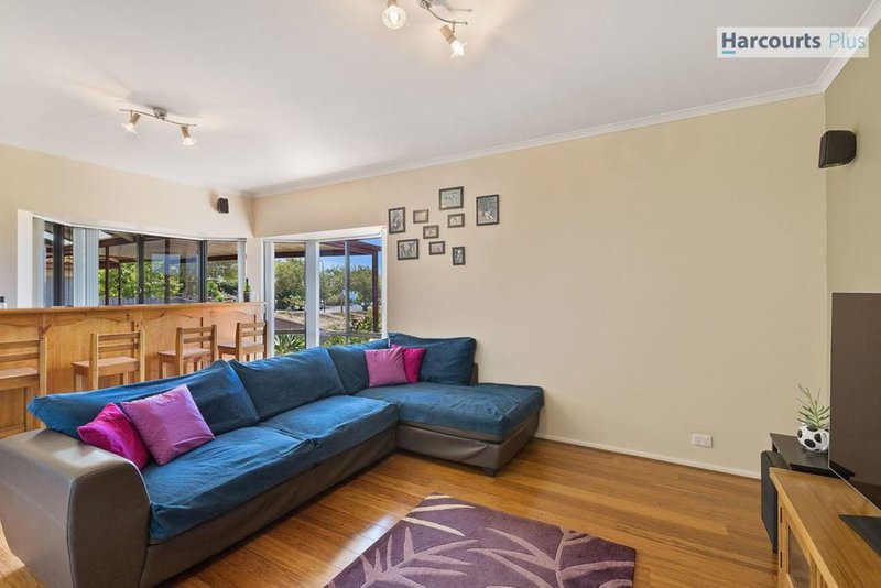 Photo - 36 Freebairn Drive, Hallett Cove SA 5158 - Image 5