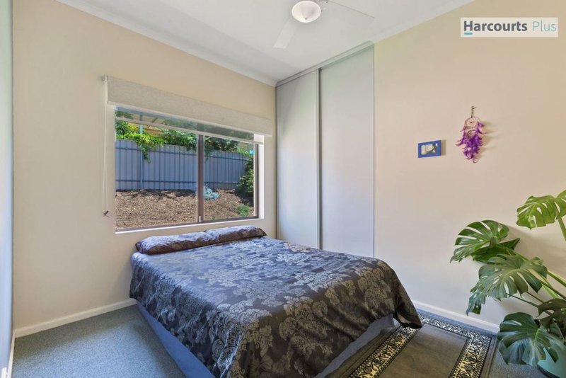 Photo - 36 Freebairn Drive, Hallett Cove SA 5158 - Image 14