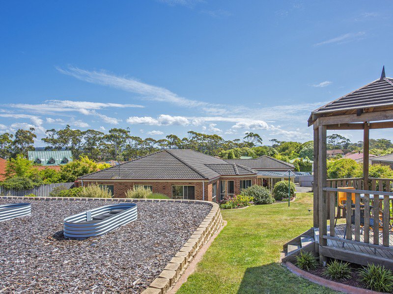 Photo - 36 Freestone Crescent, Wynyard TAS 7325 - Image 17