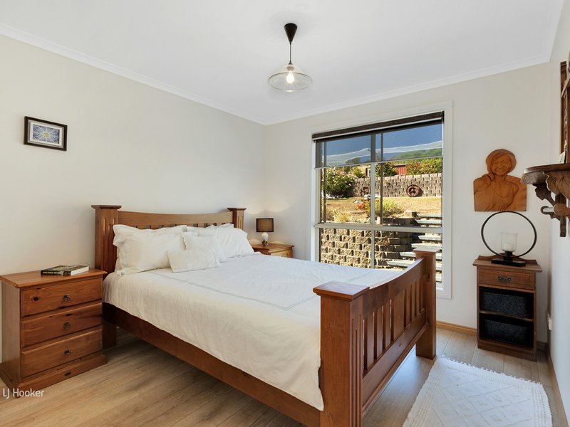 Photo - 36 Freestone Crescent, Wynyard TAS 7325 - Image 18