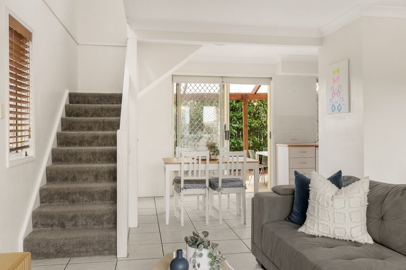 Photo - 3/6 Garden Terrace, Newmarket QLD 4051 - Image 7