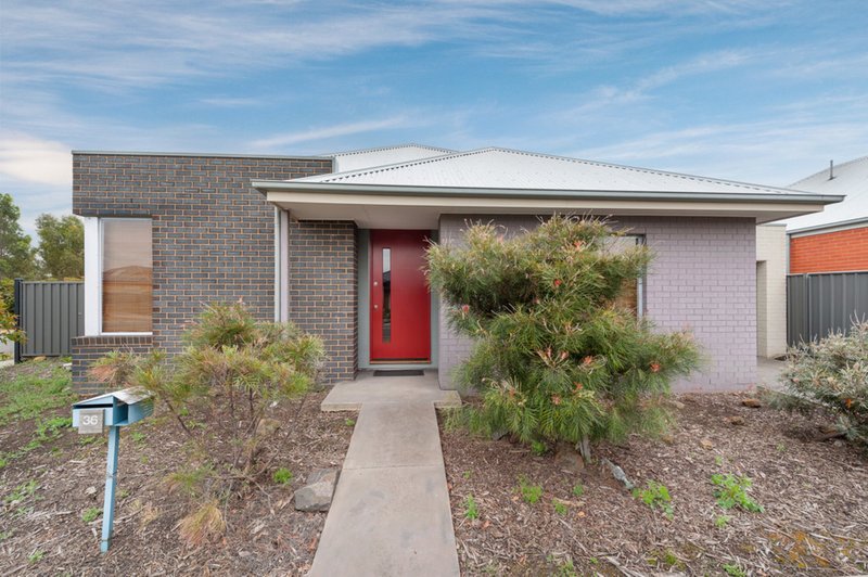 36 Girraween Crescent, Craigieburn VIC 3064