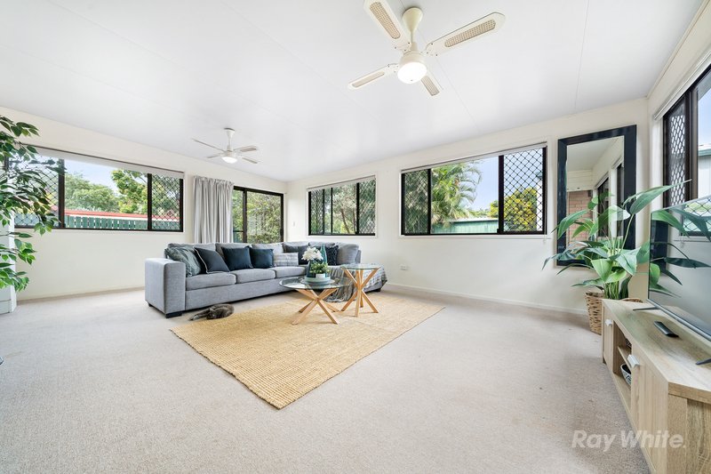 Photo - 36 Gladewood Drive, Daisy Hill QLD 4127 - Image 13