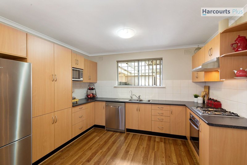 Photo - 36 Grand Central Avenue, Hallett Cove SA 5158 - Image 11