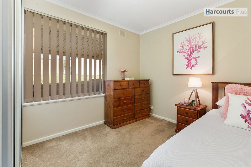 Photo - 36 Grand Central Avenue, Hallett Cove SA 5158 - Image 15