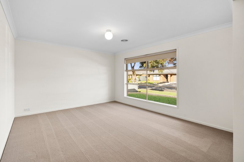 Photo - 36 Grand Lakes Way, Lara VIC 3212 - Image 2