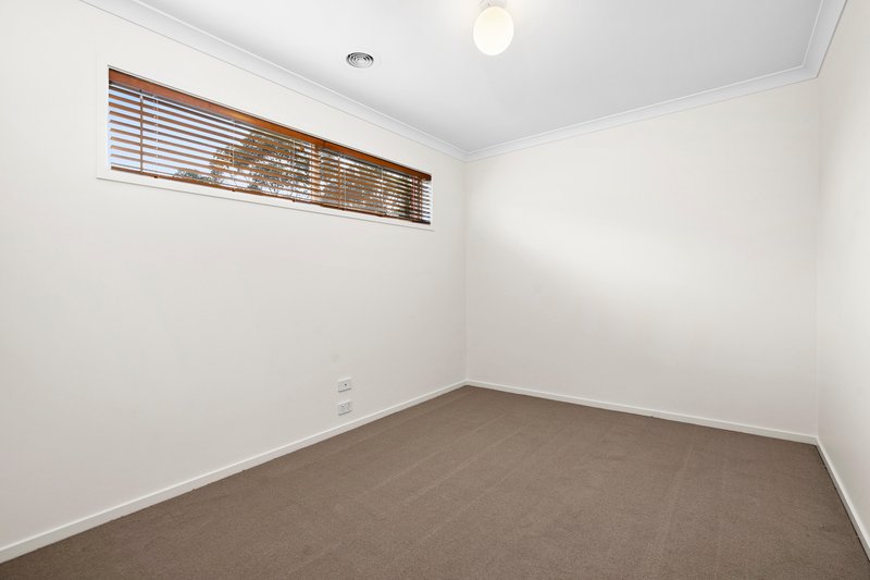 Photo - 36 Grand Lakes Way, Lara VIC 3212 - Image 9