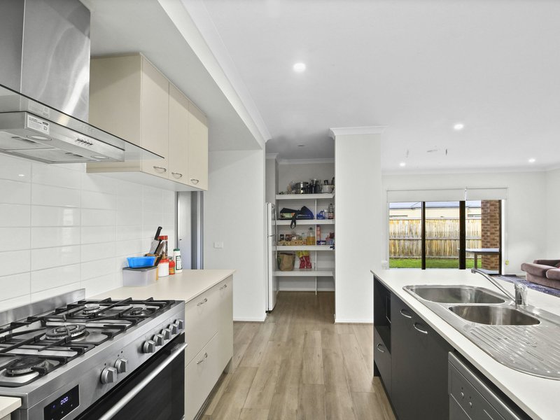 Photo - 36 Grassbird Street, Bairnsdale VIC 3875 - Image 3