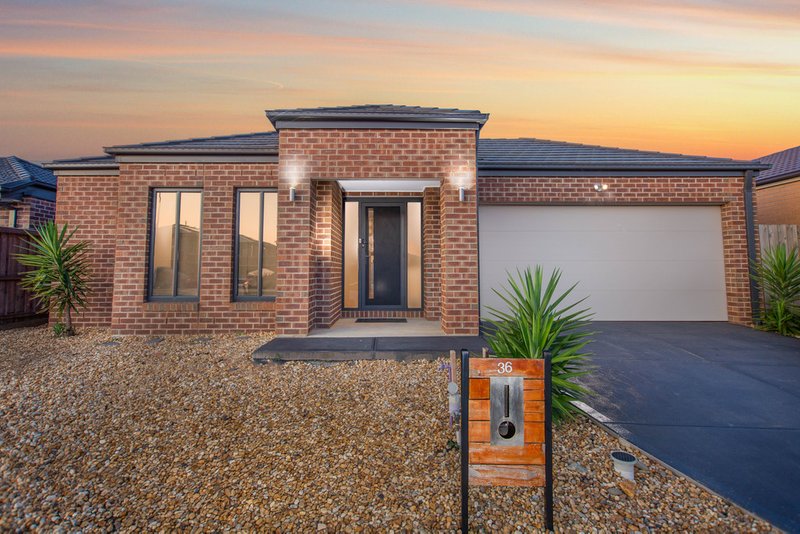 36 Green Gully Road, Clyde VIC 3978