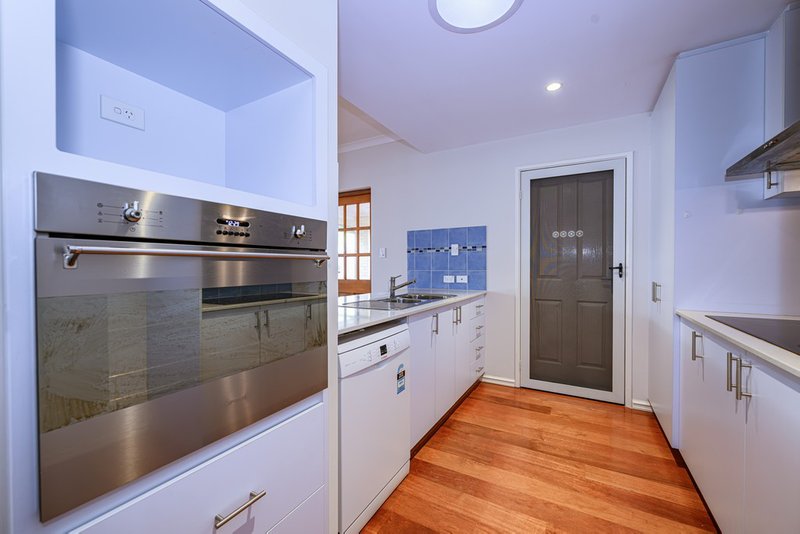 Photo - 3/6 Greenmount Rise, Greenmount WA 6056 - Image 11