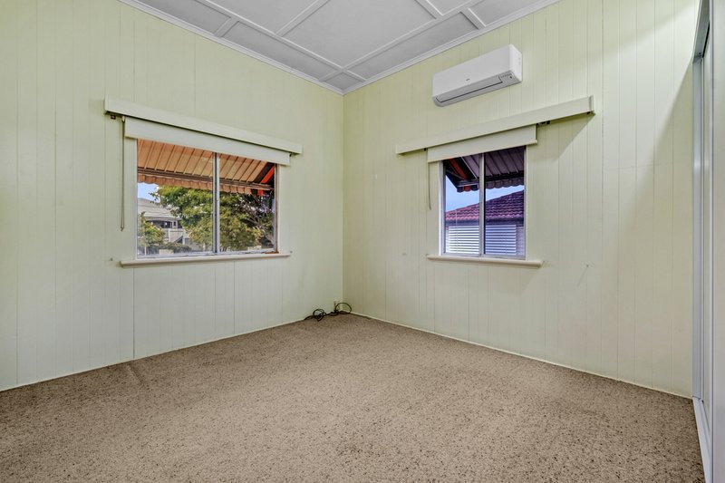 Photo - 36 Grenade Street, Cannon Hill QLD 4170 - Image 8