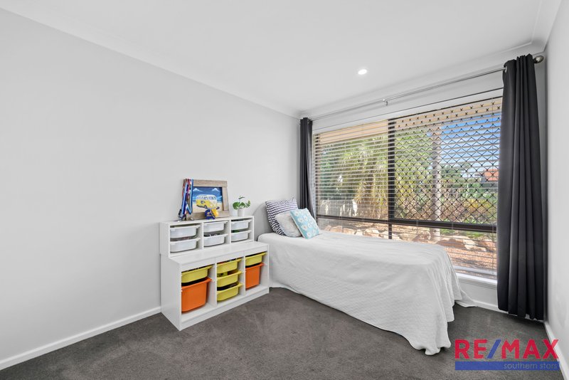 Photo - 36 Grenfell Way, Leeming WA 6149 - Image 25