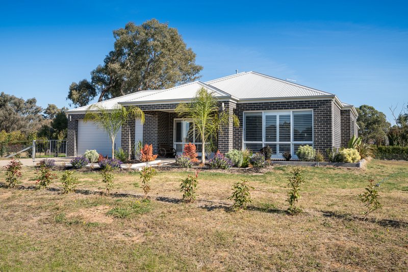 Photo - 36 Hall Drive, Benalla VIC 3672 - Image 22