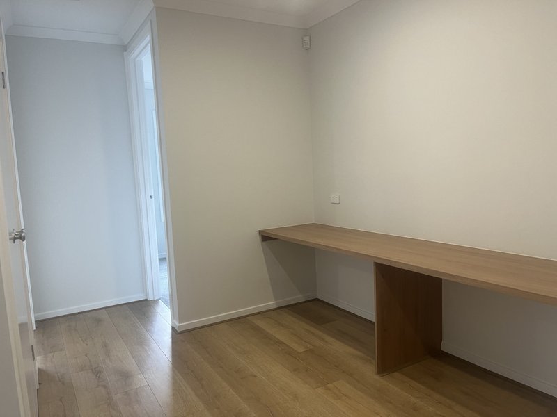 Photo - 36 Hallinan Street, Tarneit VIC 3029 - Image 13