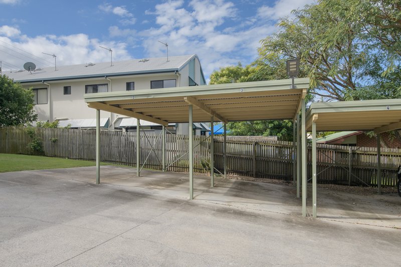 Photo - 3/6 Hampton Drive, Tannum Sands QLD 4680 - Image 13