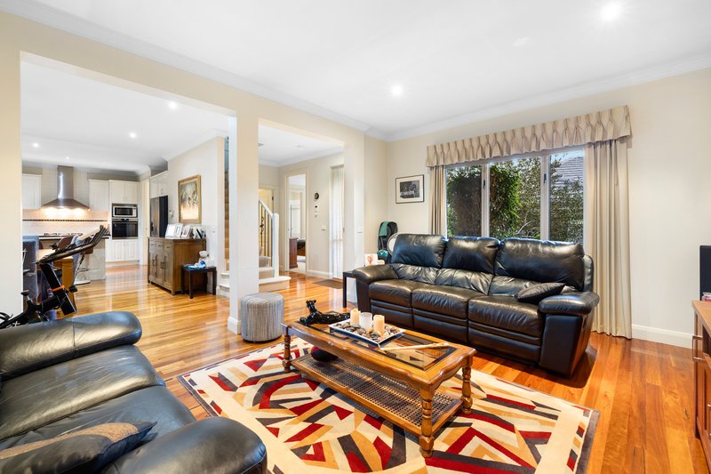 Photo - 3/6 Harry Court, Mount Waverley VIC 3149 - Image 3