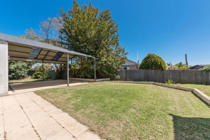 Photo - 36 Hartley Street, Coolbellup WA 6163 - Image 8