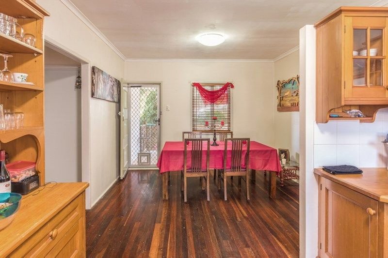 Photo - 36 Hawthorne Street, Woody Point QLD 4019 - Image 4