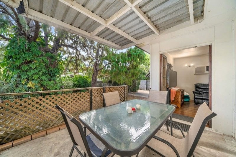 Photo - 36 Hawthorne Street, Woody Point QLD 4019 - Image 12