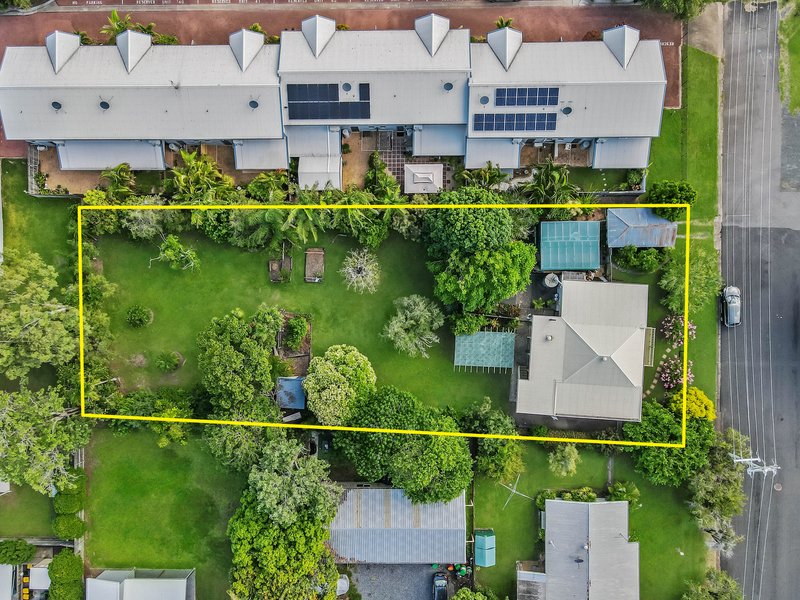 Photo - 36 Hervey Street, Scarness QLD 4655 - Image 17