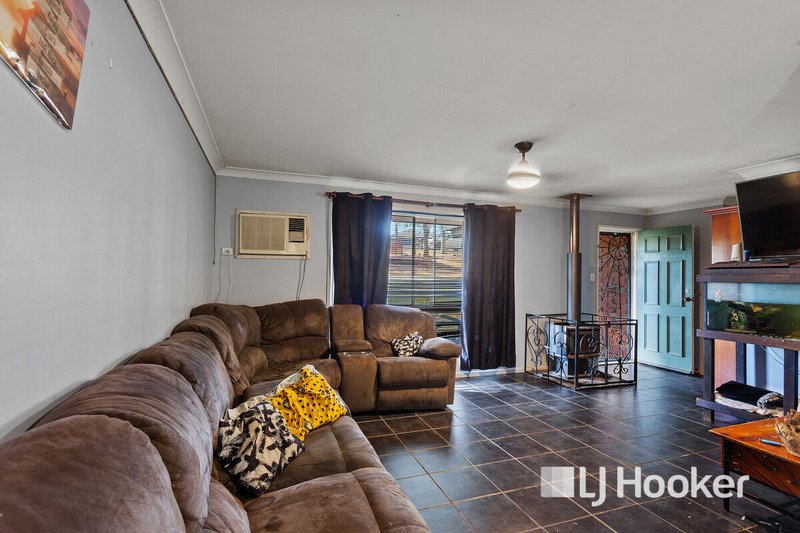 Photo - 36 Hewett Drive, Regency Downs QLD 4341 - Image 3