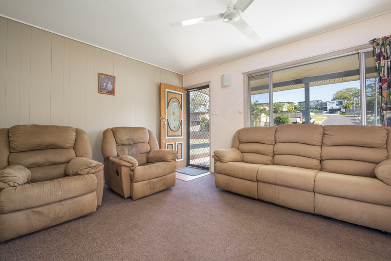 Photo - 36 Hibiscus Avenue, Sun Valley QLD 4680 - Image 4