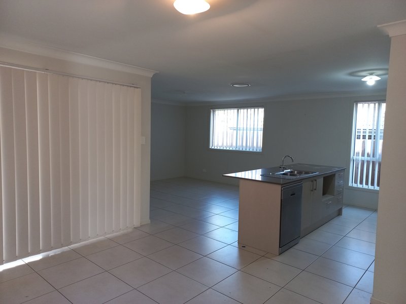 Photo - 36 Higgins Avenue, Elderslie NSW 2570 - Image 2