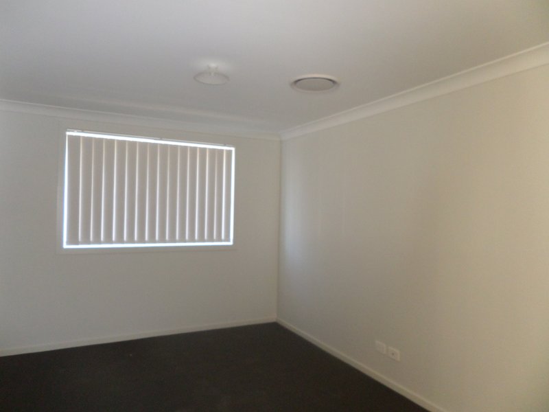 Photo - 36 Higgins Avenue, Elderslie NSW 2570 - Image 4