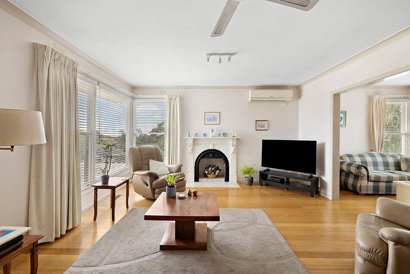 Photo - 36 Hillcrest Road, Frankston VIC 3199 - Image 3
