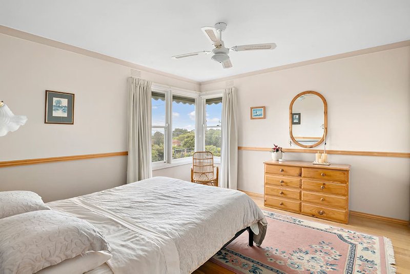 Photo - 36 Hillcrest Road, Frankston VIC 3199 - Image 8
