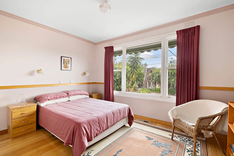 Photo - 36 Hillcrest Road, Frankston VIC 3199 - Image 9