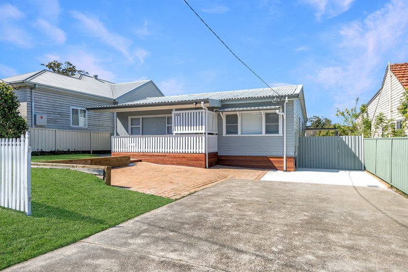 Photo - 36 Hillsborough Road, Charlestown NSW 2290 - Image 1