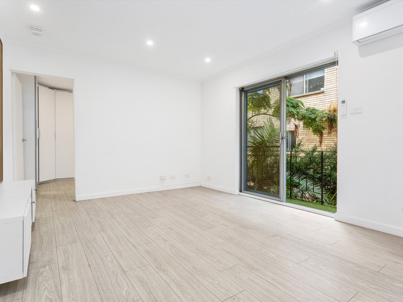 Photo - 3/6 Holborn Ave , Dee Why NSW 2099 - Image 6
