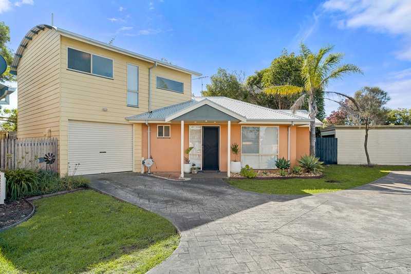 Photo - 3/6 Hollydene Court, Cowes VIC 3922 - Image 1