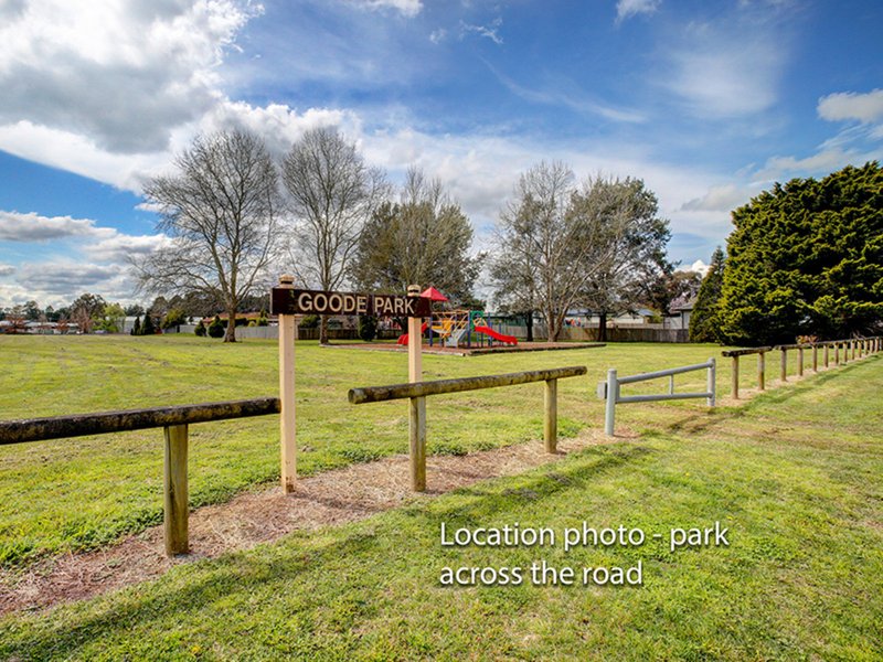 Photo - 36 Hoskins Street, Moss Vale NSW 2577 - Image 9